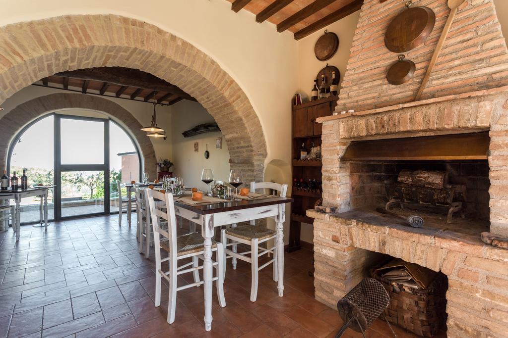 Maison d'hôtes Torre Valbiancara à Montebagnolo Extérieur photo